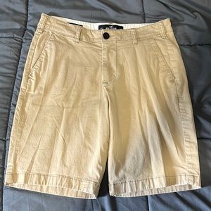 Hollister Chino/Flat Front Shorts Tan
